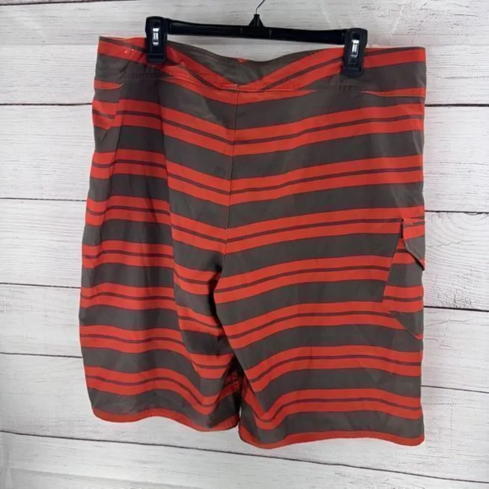 The North Face Brown and Orange Stripped Board Shorts Swim Trunks, Men’s Size 38